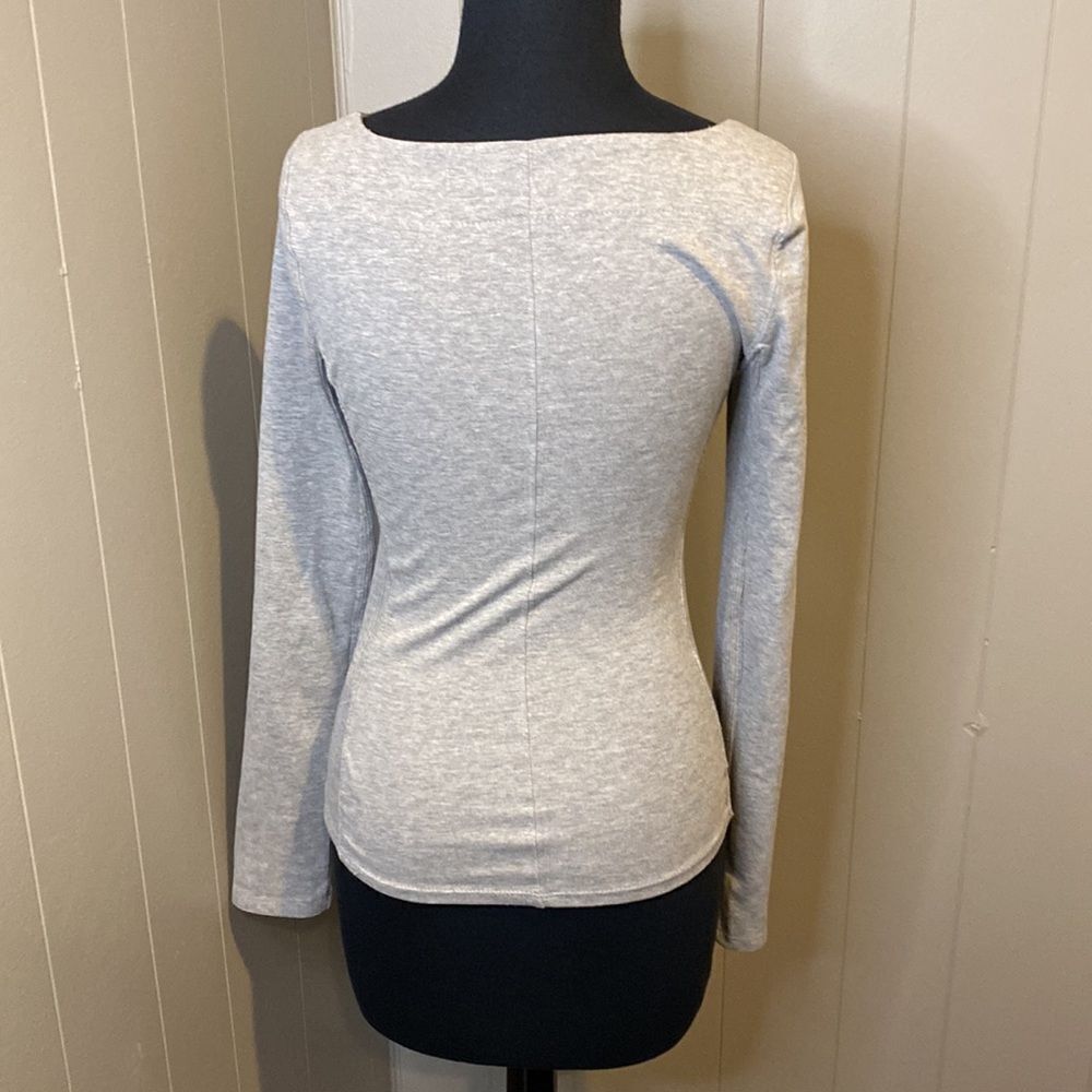 Free People Women’s Extra Small Gray Tie Up Neck Looking Back Long Sleeve Top - Picture 6 of 8